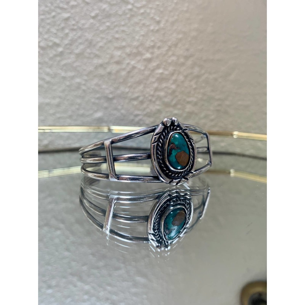 Silver Turquoise cuff - Picture 2 of 8